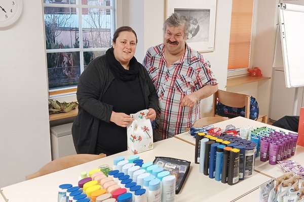 Guglhupf Offenburg Christmas campaign: gift bags for adults